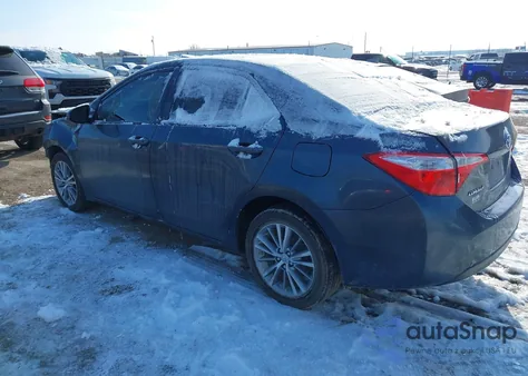 2015 Toyota Corolla Le Plus z USA, uszkodzony, nr VIN 5YFBURHEXFP253973